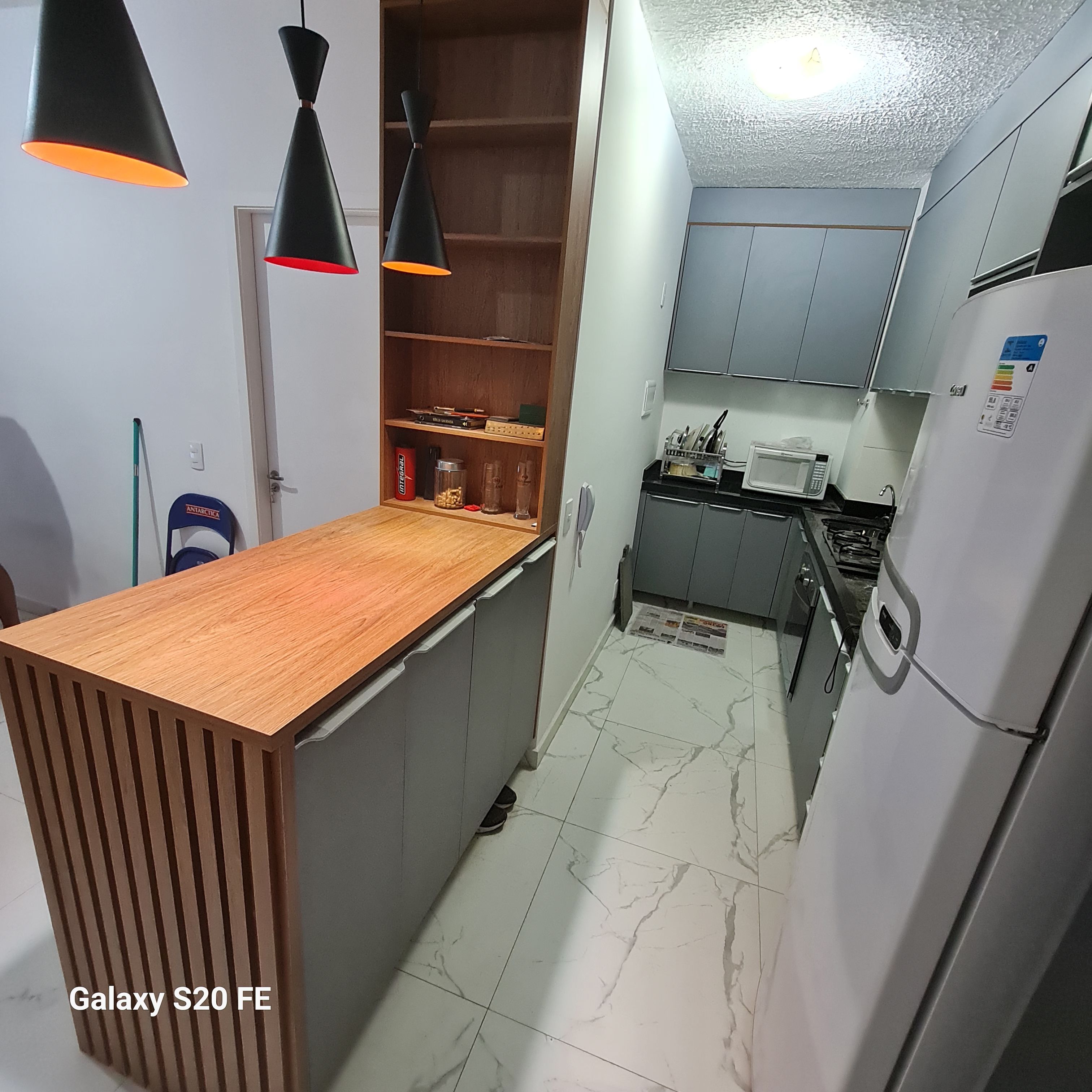 Montador de móveis Itaquera prestando serviço de remontagem após mudança residencial na Zona Leste.